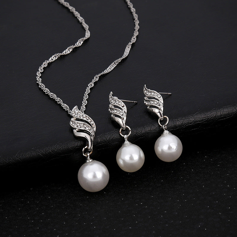 Diamond Pearl Bridal Jewelry Set