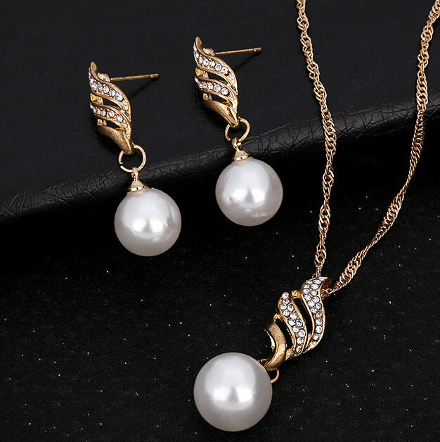 Diamond Pearl Bridal Jewelry Set