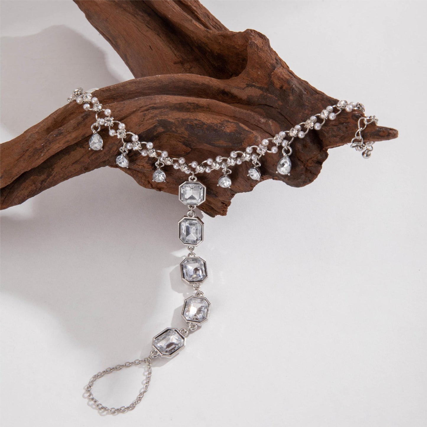 Elegant Diamond Tassel Anklet